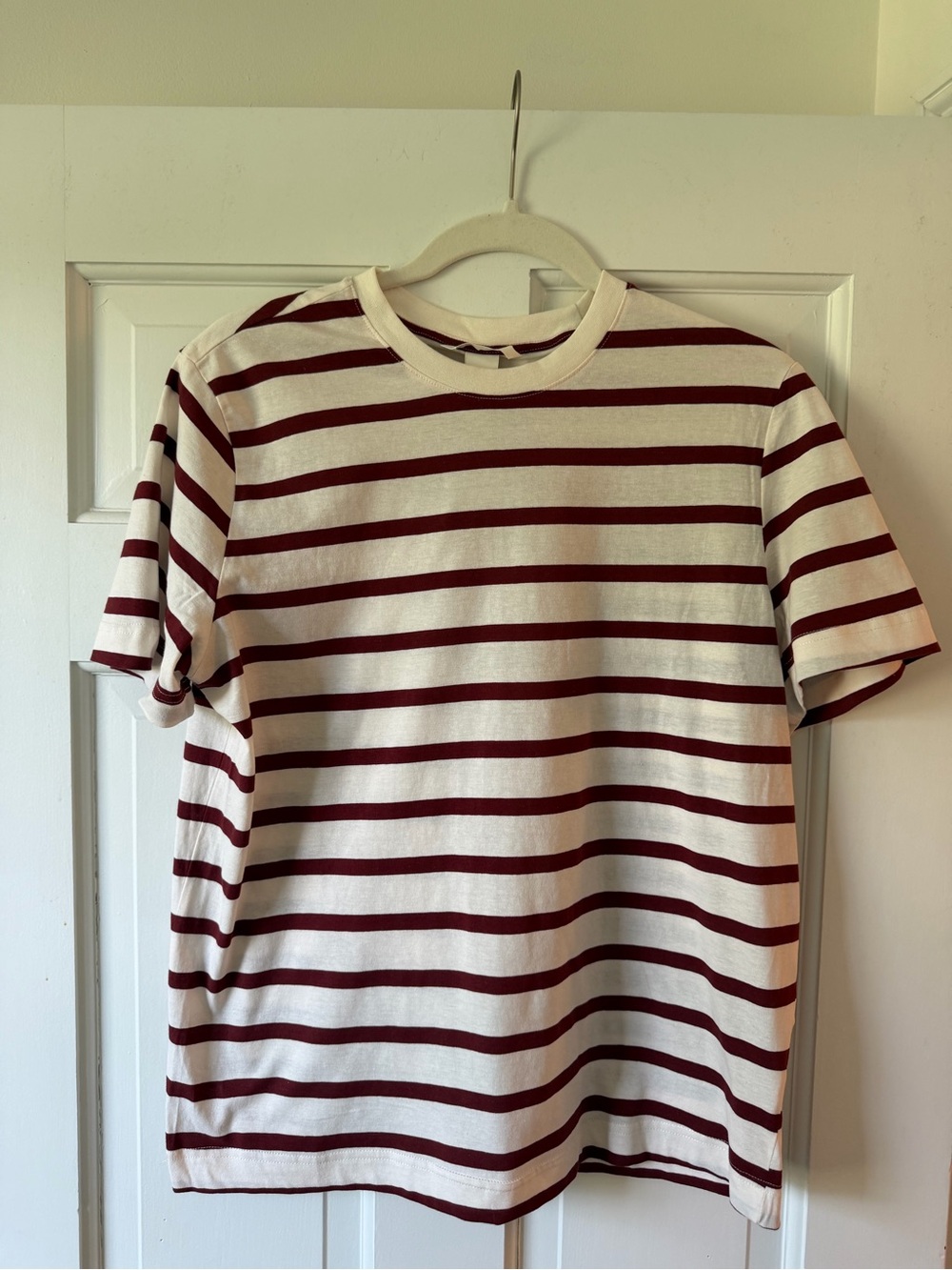 H&M White and Burgundy Striped Short Sleeve Tee